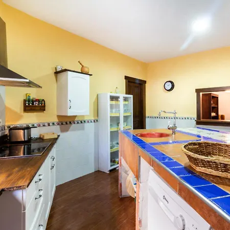 Casa Del Rio Saleres