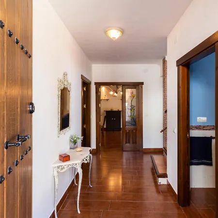 Casa Del Rio Saleres
