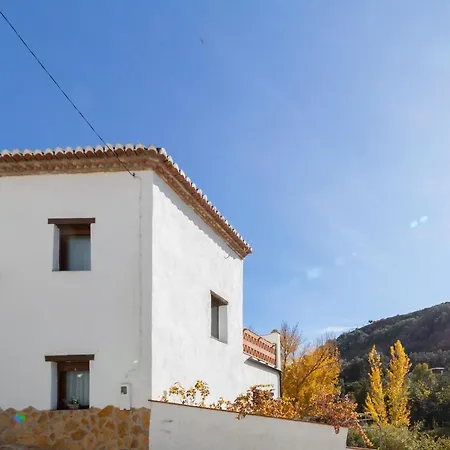 Casa Del Rio Saleres